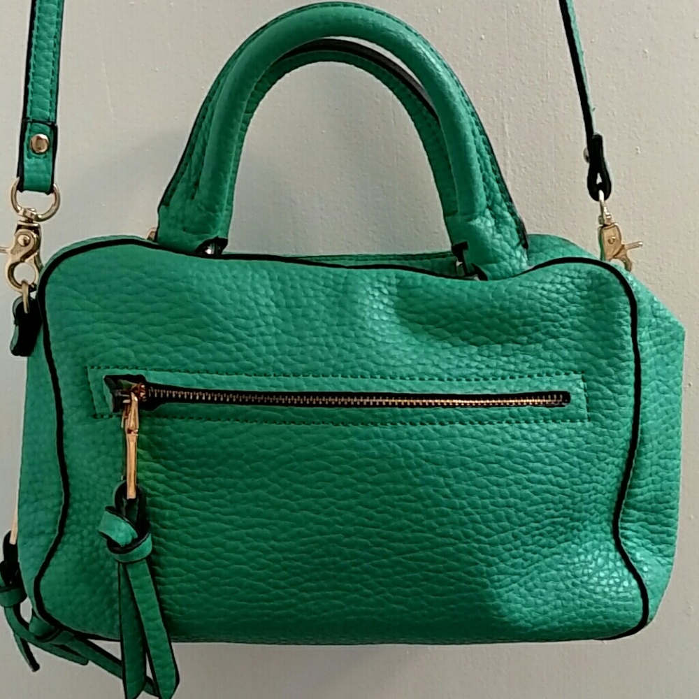 Urban Expression Green Crossbody Certified Vegan